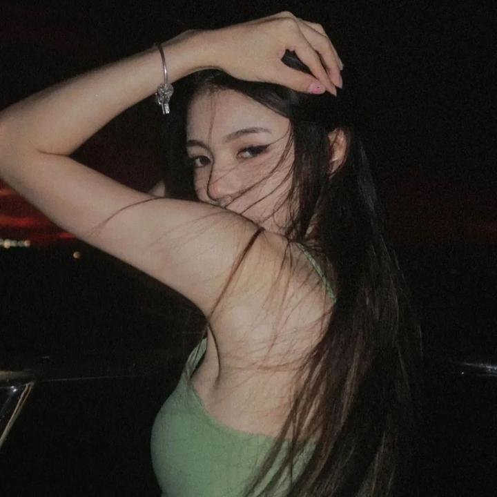 野女孩